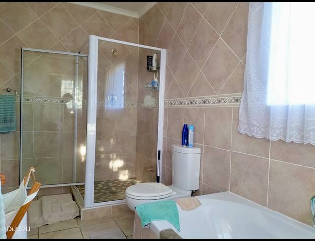 4 BEDROOM HOUSE FOR SALE IN FRAAIUITSIG